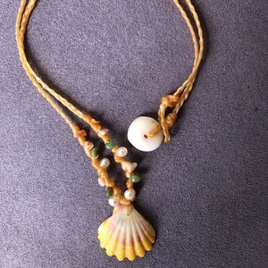 Sunrise shell necklace
